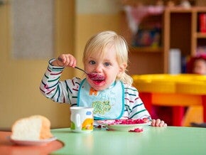 Sua primeira papinha: saiba o que esperar desse momento Sua primeira papinha: saiba o que esperar desse momento