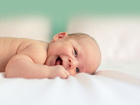 Acompanhe o desenvolvimento do bebê dos 0 aos 6 meses