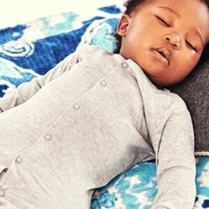 Como fazer o bebê dormir à noite toda?