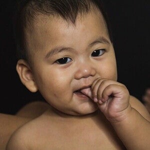 Meu bebê chupa o dedo, isso é ruim? Meu bebê chupa o dedo, isso é ruim?