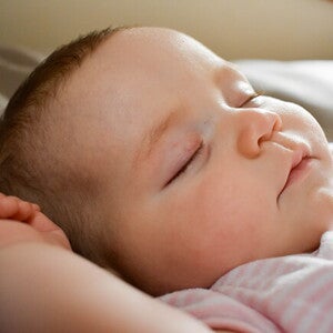 Por que o meu bebê dorme tanto? Por que o meu bebê dorme tanto?
