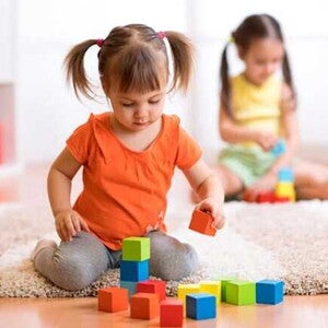 Desenvolvimento infantil: sabia que o bebê de 1 ano já tem raciocínio lógico? Desenvolvimento infantil: sabia que o bebê de 1 ano já tem raciocínio lógico?