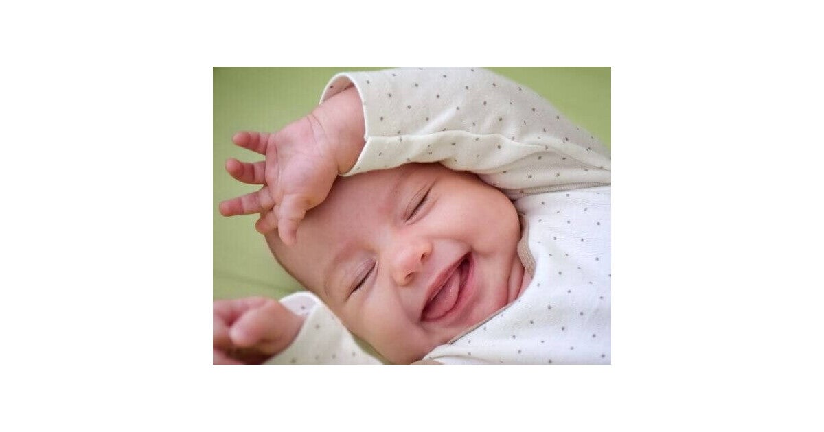 Quando o bebê começa a sorrir: primeiros sorrisos | Nestlé FamilyNes